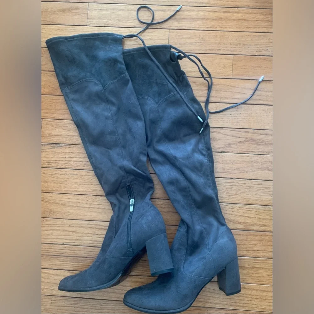 Marc Fisher Over Knee Suede boots 8 NWOT